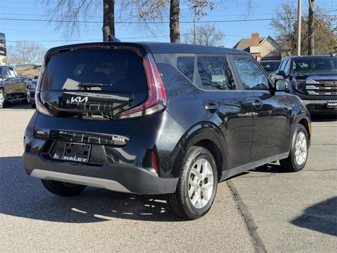 Used 2024 Kia Soul LX w/ Option Group 015 image 19