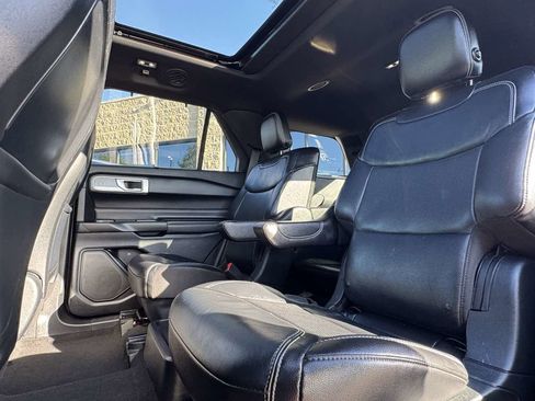 Used 2020 Ford Explorer ST w/ ST High-Performance Pack AWD/4WD image 48
