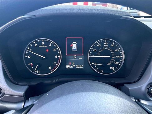 Certified 2025 Subaru Crosstrek 2.0i Premium image 8