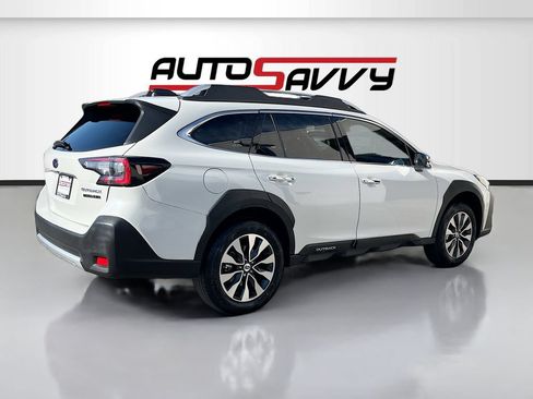 Used 2025 Subaru Outback Touring XT AWD/4WD image 7