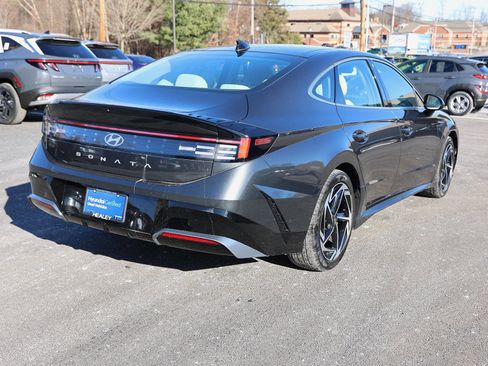 Used 2024 Hyundai Sonata SEL w/ Convenience Package image 7