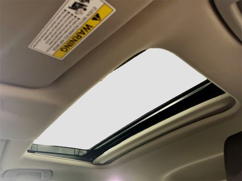 Used 2024 Honda Civic EX image 19