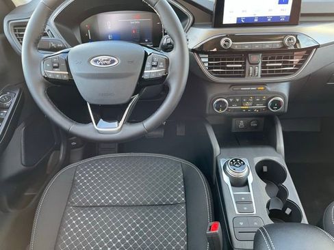 New 2026 Ford Escape Active w/ Cold Weather Package AWD/4WD image 16