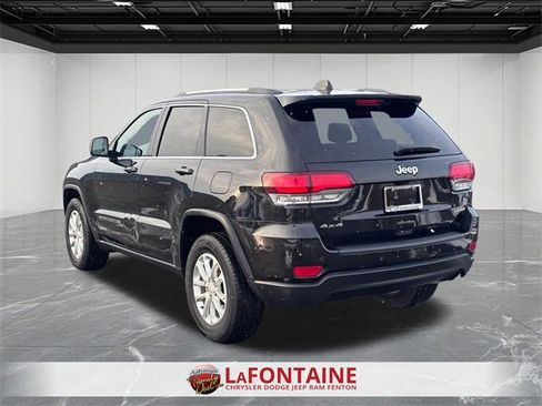 Used 2021 Jeep Grand Cherokee Laredo w/ Security & Convenience Group image 3