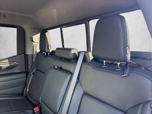 Used 2024 Chevrolet Silverado 1500 LT Trail Boss w/ Convenience Package II image 20