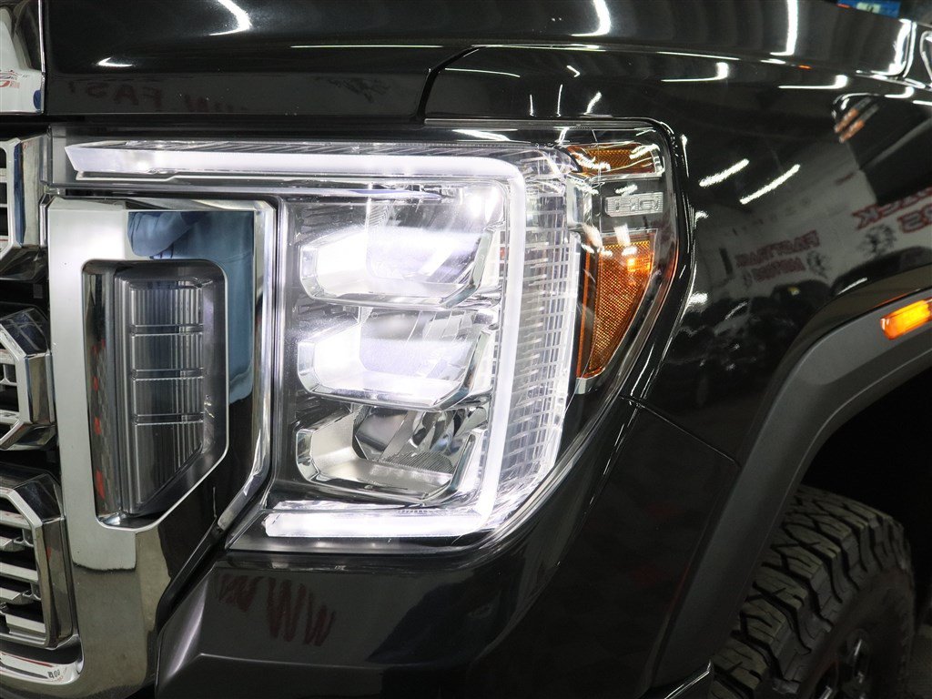 Used 2020 GMC Sierra 2500 Denali w/ Denali Ultimate Package AWD/4WD image 36