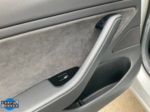 Used 2018 Tesla Model 3 Long Range image 32