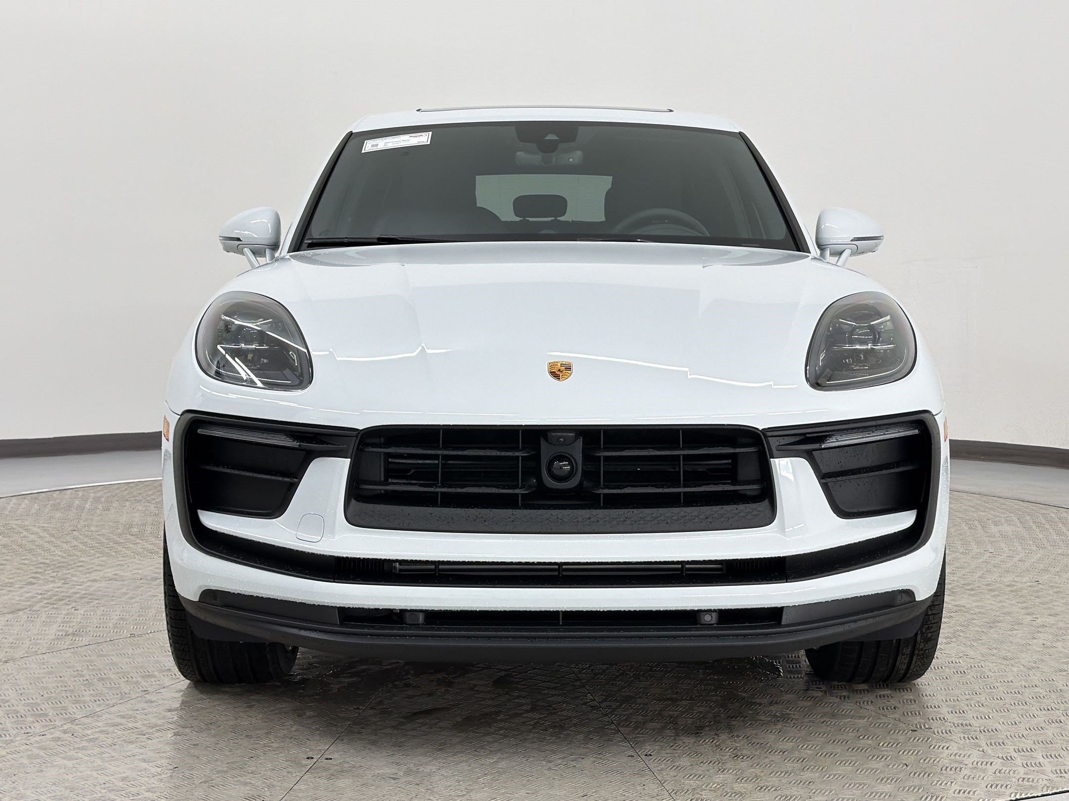 Used 2026 Porsche Macan AWD/4WD image 6