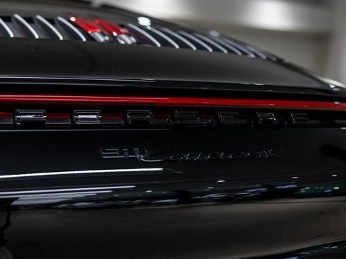 Certified 2024 Porsche 911 Carrera 4S image 20