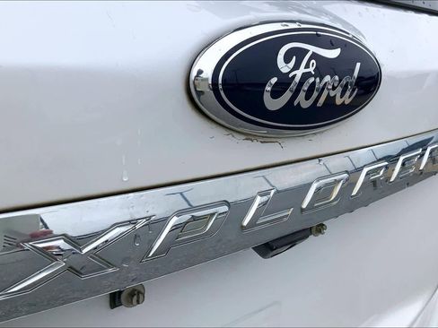 Used 2013 Ford Explorer Limited image 29