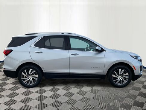 Used 2022 Chevrolet Equinox Premier AWD/4WD image 6