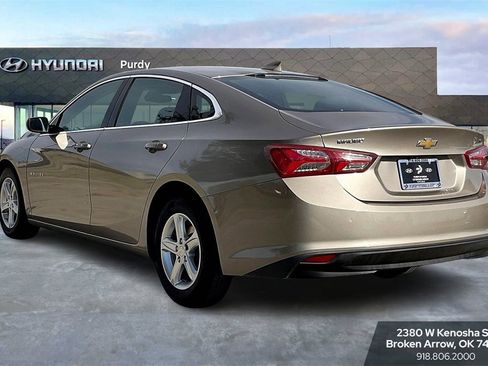 Used 2022 Chevrolet Malibu LT image 6
