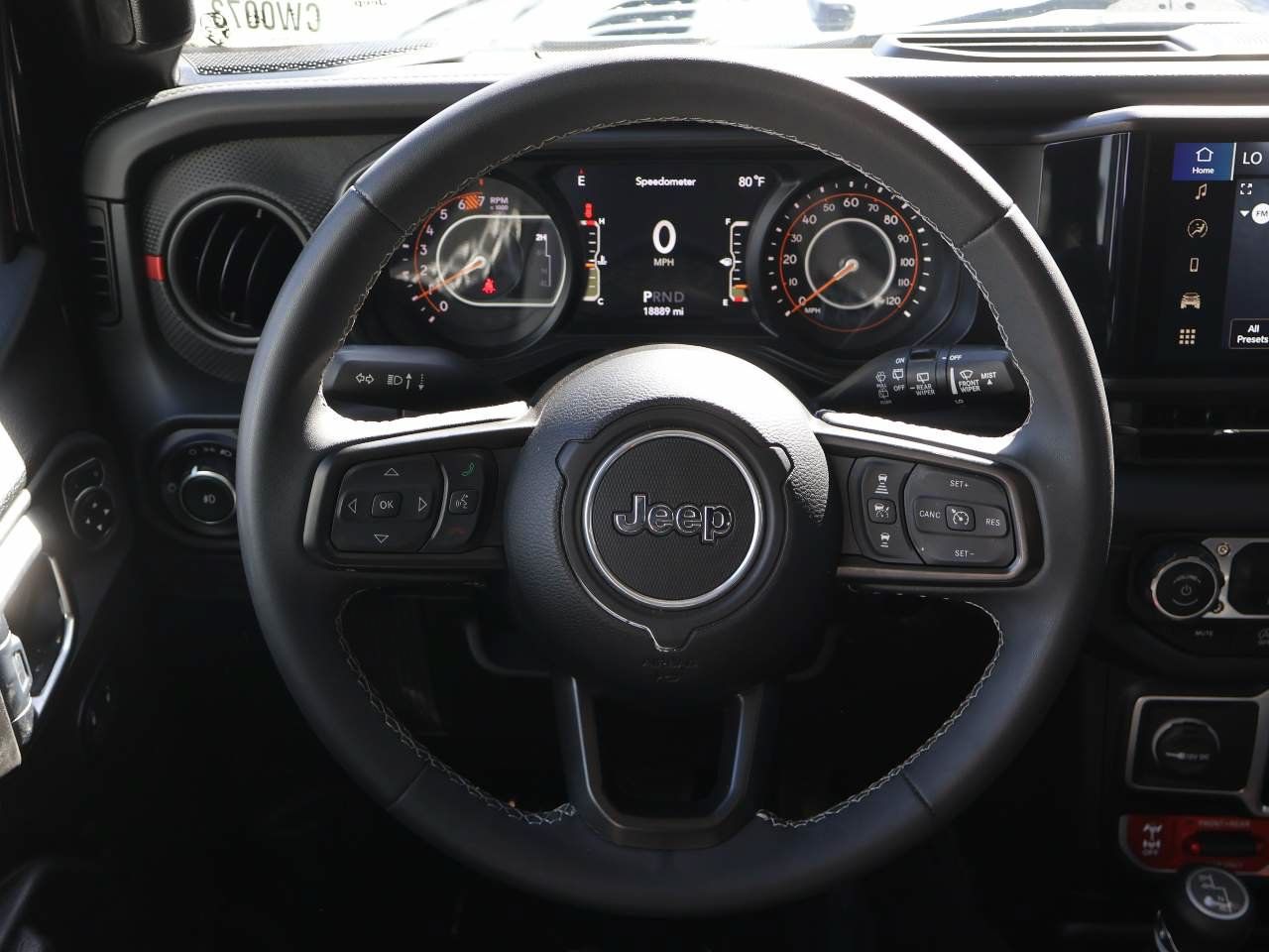 Used 2025 Jeep Wrangler Unlimited Rubicon AWD/4WD image 12