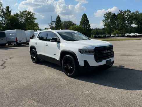 Certified 2023 GMC Acadia SLT w/ Elevation Edition FWD image 2