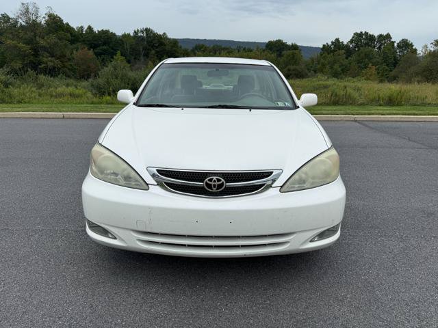 Used 2004 Toyota Camry LE w/ Limited Edition Pkg FWD image 2