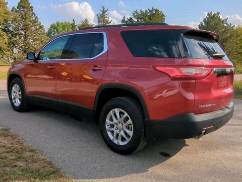 Used 2020 Chevrolet Traverse LT w/ LPO, Cargo Package image 3