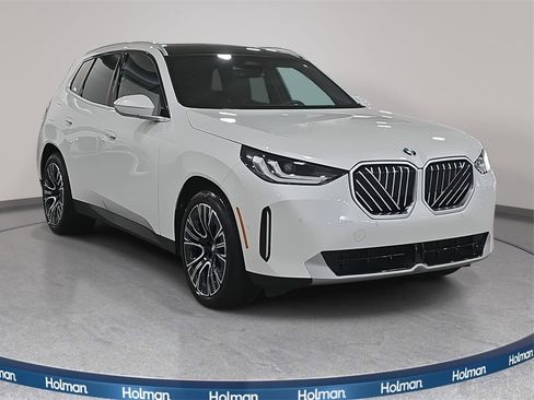 Certified 2025 BMW X3 xDrive30i w/ Convenience Package image 3