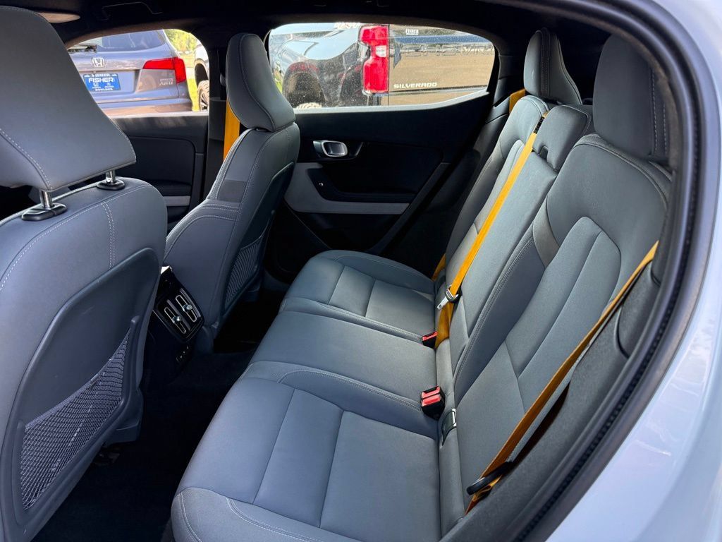 Used 2022 Polestar Polestar 2 w/ Performance Package AWD/4WD image 13