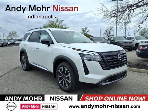 New 2026 Nissan Pathfinder Platinum AWD/4WD image 1