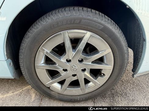 Used 2015 Toyota Prius V Four FWD image 6