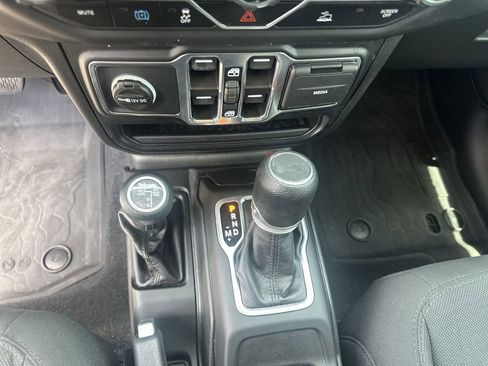 Used 2023 Jeep Wrangler Unlimited w/ 8.4" Radio Group AWD/4WD image 30