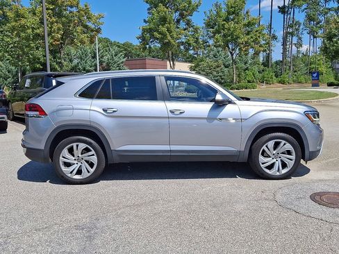 Used 2020 Volkswagen Atlas Cross Sport SEL image 7