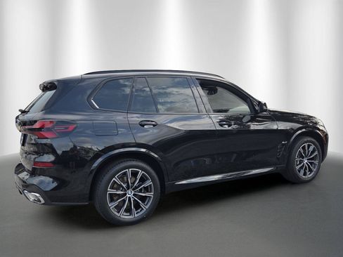 Certified 2024 BMW X5 xDrive40i w/ M Sport Package AWD/4WD image 7