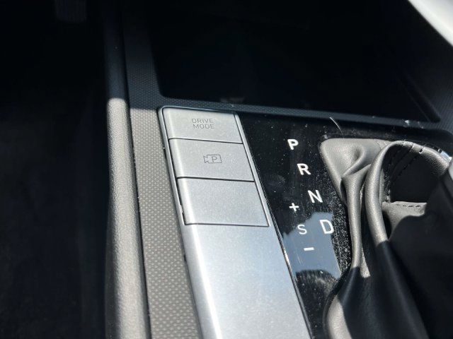Certified 2024 Hyundai Elantra SEL FWD image 29