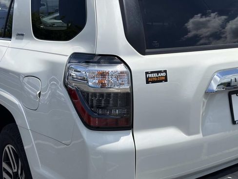 Used 2021 Toyota 4Runner Limited AWD/4WD image 11