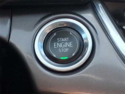 Used 2025 Chevrolet Trax ACTIV w/ Driver Confidence Package image 30