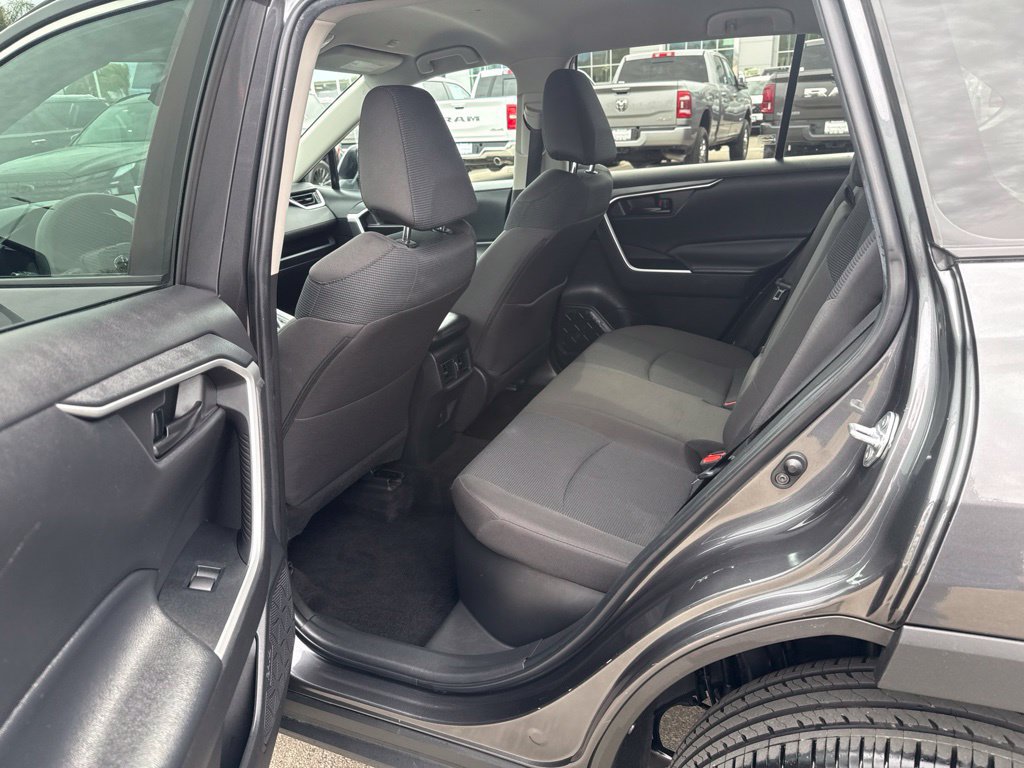 Used 2023 Toyota RAV4 LE AWD/4WD image 26