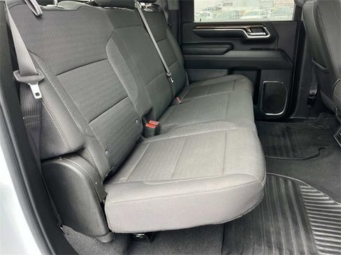 Used 2024 Chevrolet Silverado 3500 LT image 24