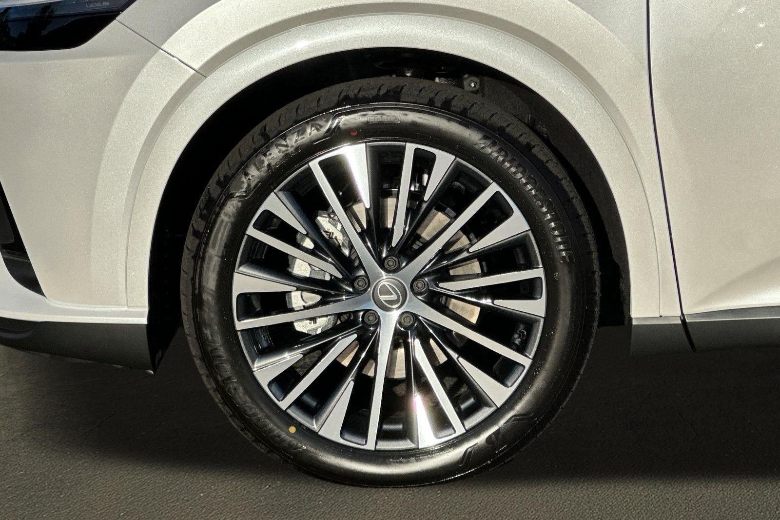 New 2026 Lexus RX 350 Premium Plus w/ Accessory Package (Z1) FWD image 12