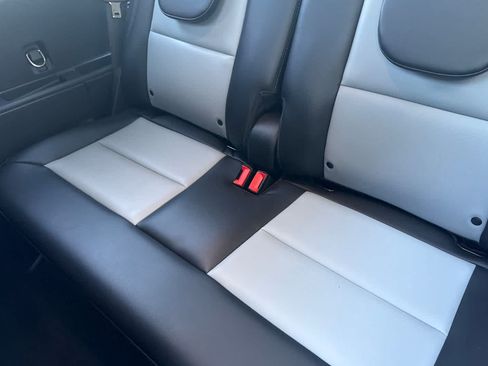 Certified 2023 Ford Explorer XLT w/ Equipment Group 202A AWD/4WD image 15