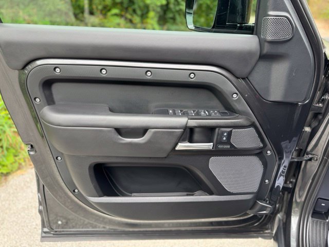 Used 2024 Land Rover Defender 110 Carpathian Edition AWD/4WD image 8