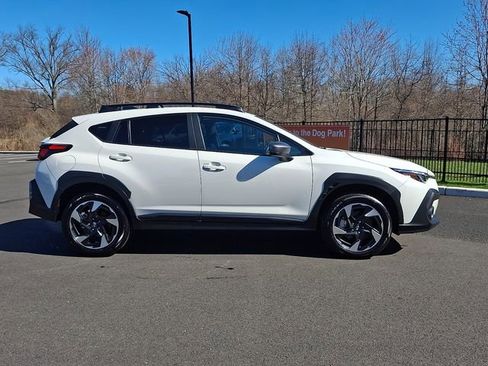 Used 2024 Subaru Crosstrek 2.5i Limited w/ Crosstrek Mirror Package image 8