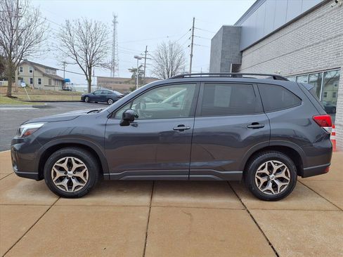 Used 2019 Subaru Forester Premium image 30