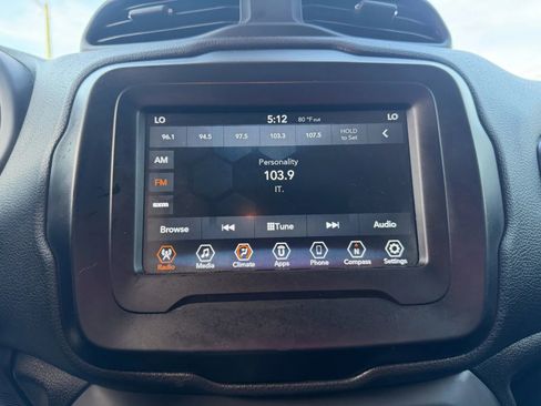 Used 2019 Jeep Renegade Altitude w/ Quick Order Package 2XM image 18