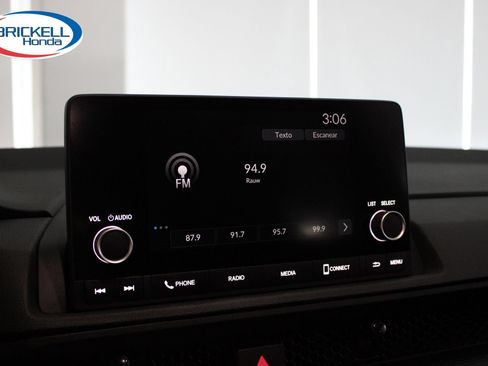 Used 2023 Honda CR-V Sport image 32