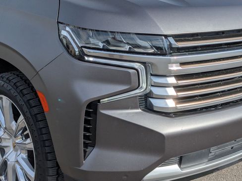 Used 2021 Chevrolet Tahoe High Country image 11