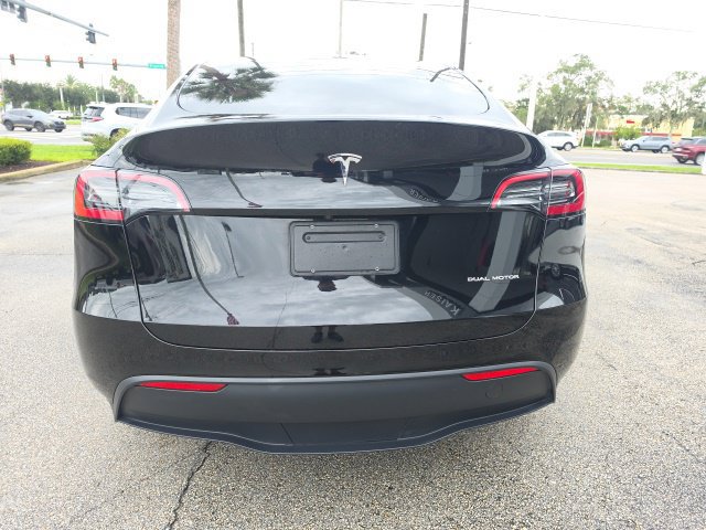 Used 2023 Tesla Model Y Long Range AWD/4WD image 4