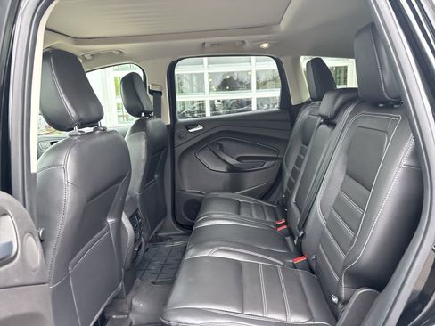Used 2018 Ford Escape Titanium w/ Ford Safe & Smart Package AWD/4WD image 7