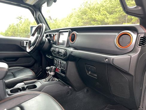 Used 2022 Jeep Gladiator Mojave w/ Trailer Tow Package image 25