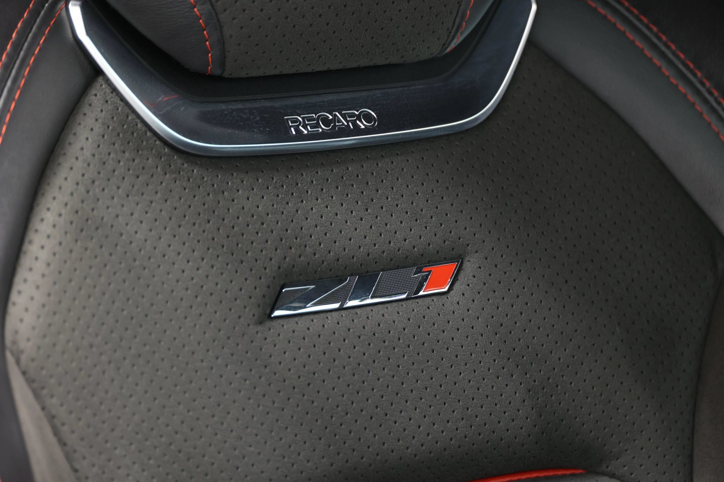 Used 2018 Chevrolet Camaro ZL1 RWD image 89