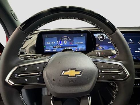 New 2026 Chevrolet Traverse LT w/ Enhanced Driving Package image 11