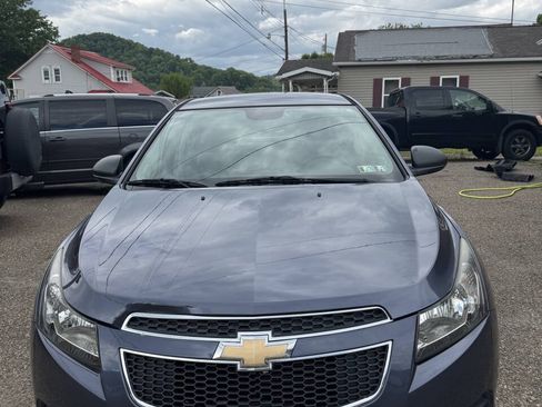 Used 2014 Chevrolet Cruze LS FWD image 8