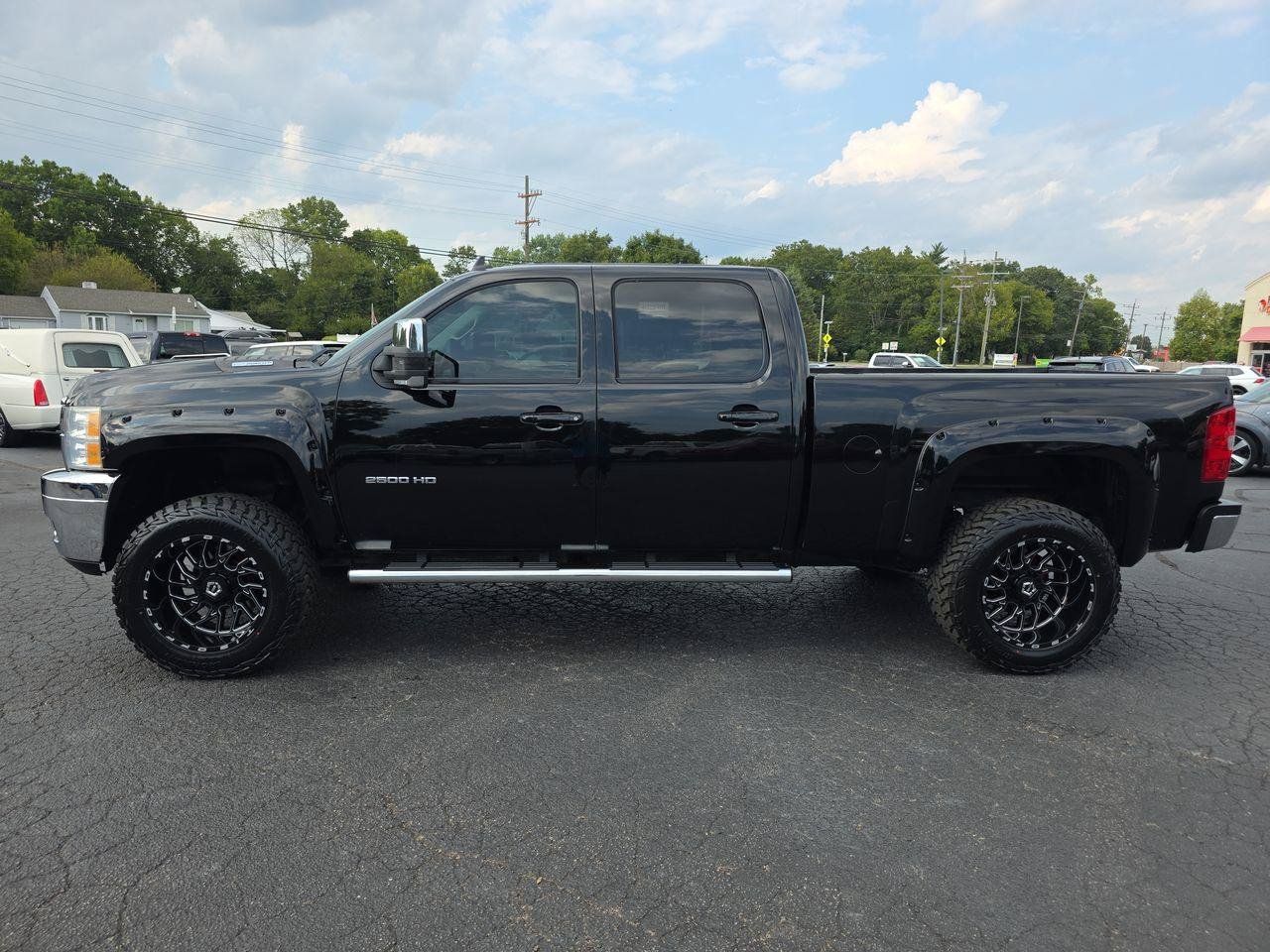 Used 2014 Chevrolet Silverado 2500 LTZ w/ LTZ Plus Package AWD/4WD image 19