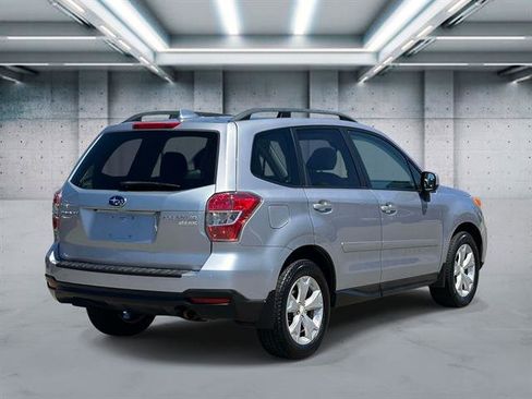 Used 2016 Subaru Forester 2.5i Premium w/ All-Weather Package AWD/4WD image 5