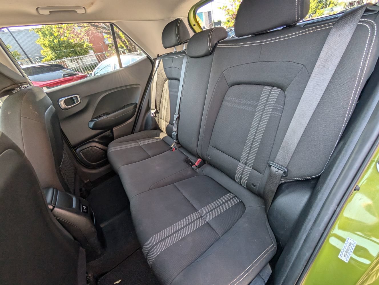 Used 2024 Hyundai Venue SEL FWD image 18
