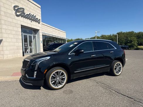 Used 2021 Cadillac XT5 Premium Luxury FWD image 1